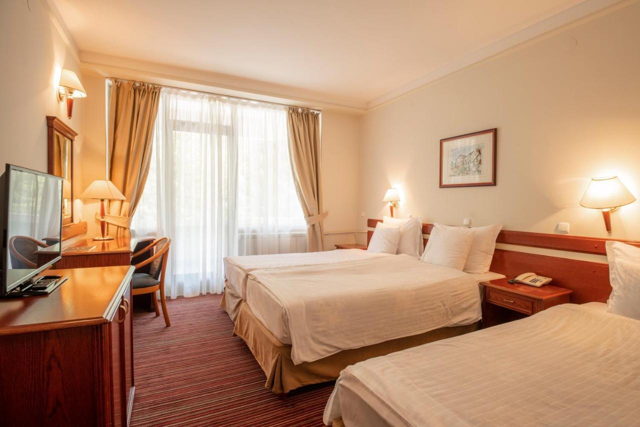 Triple Room Balcony,1413450899:JPEG